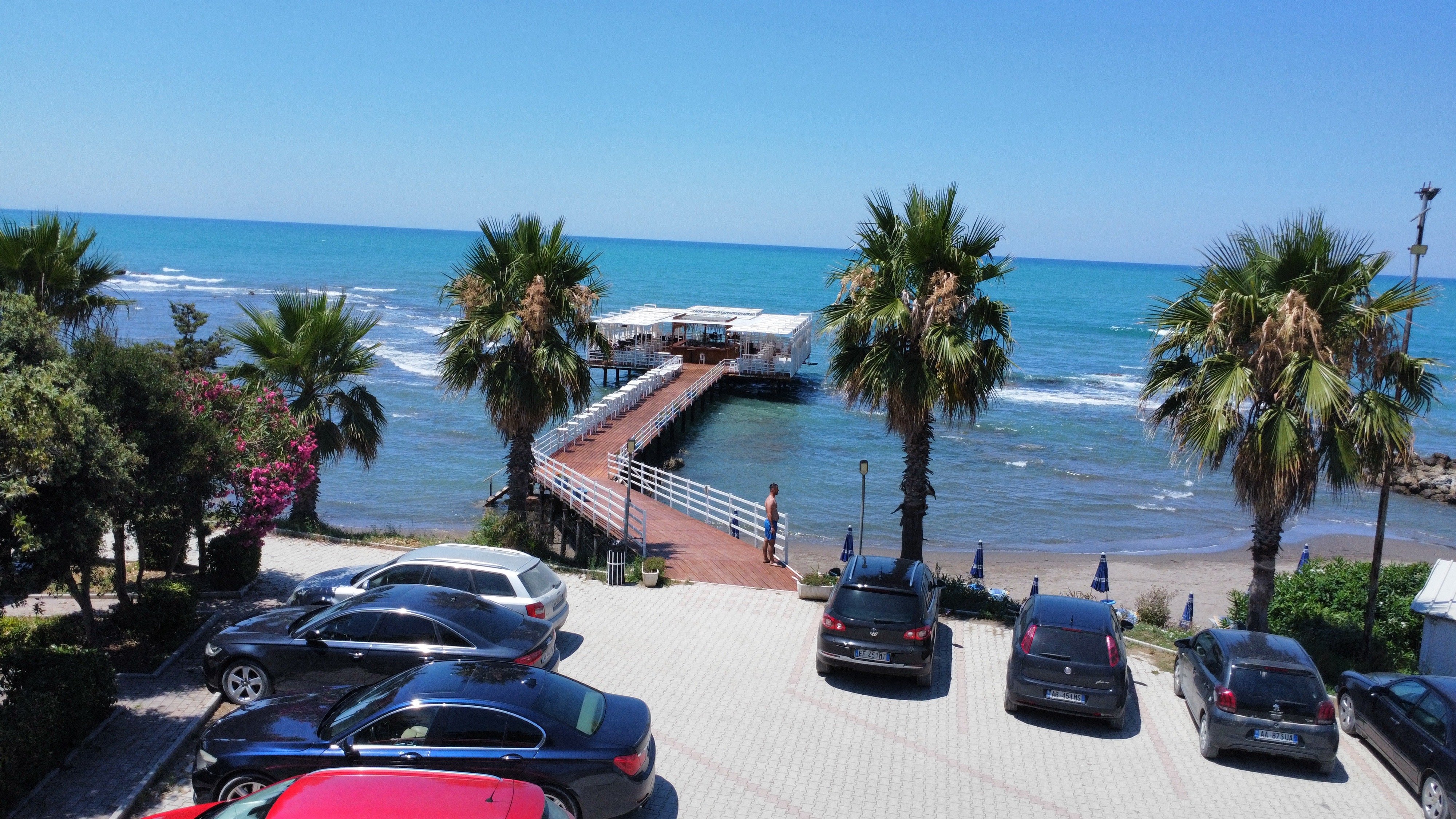 A glimpse of The General's Beach